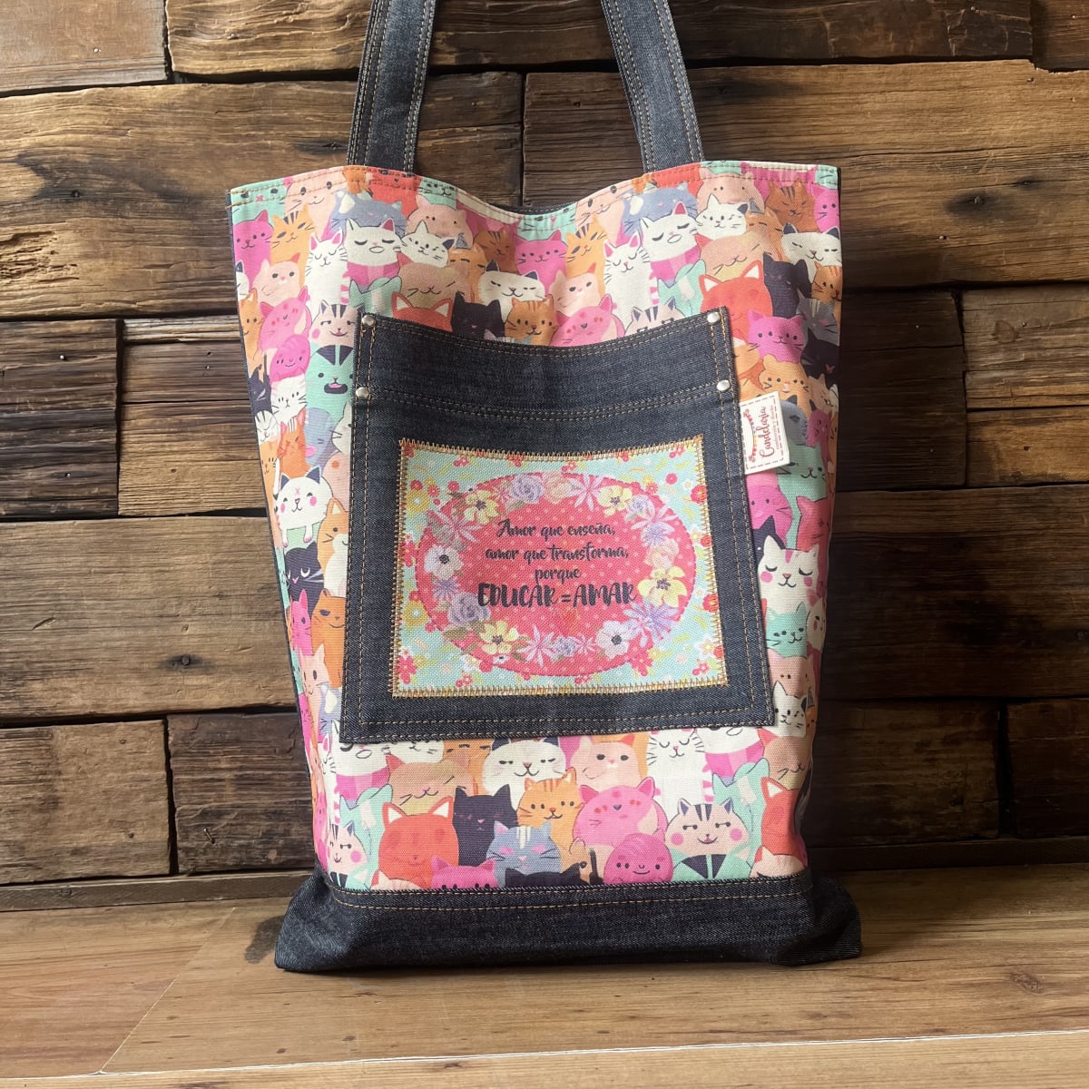 Tote Bag Educar es amar mundo de gatitos2