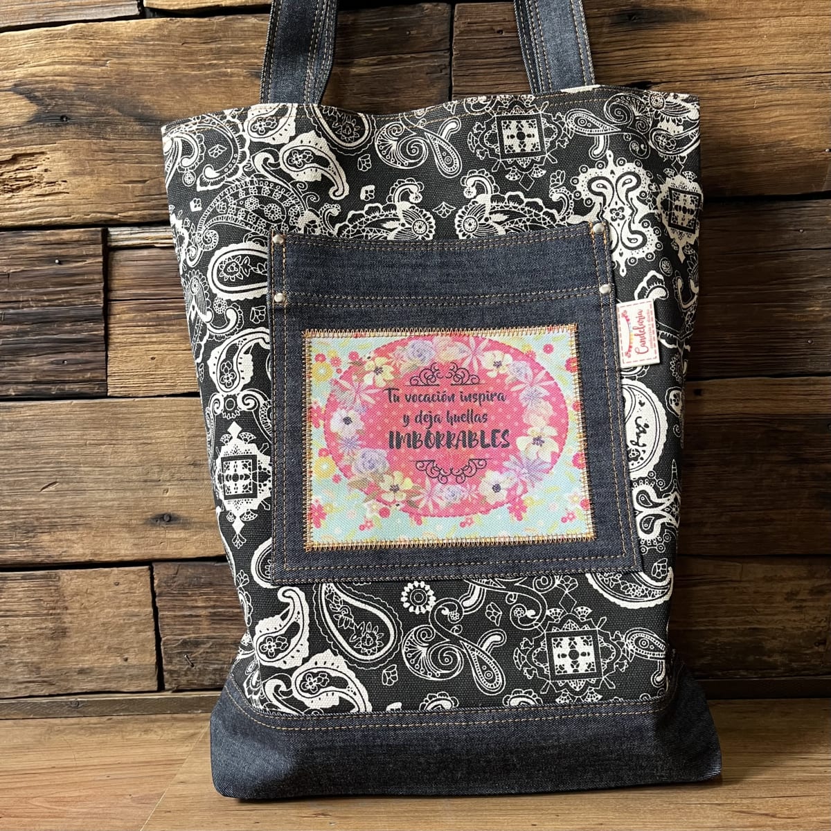 Tote Bag Tu vocacion inspira paisley negro y blanco2