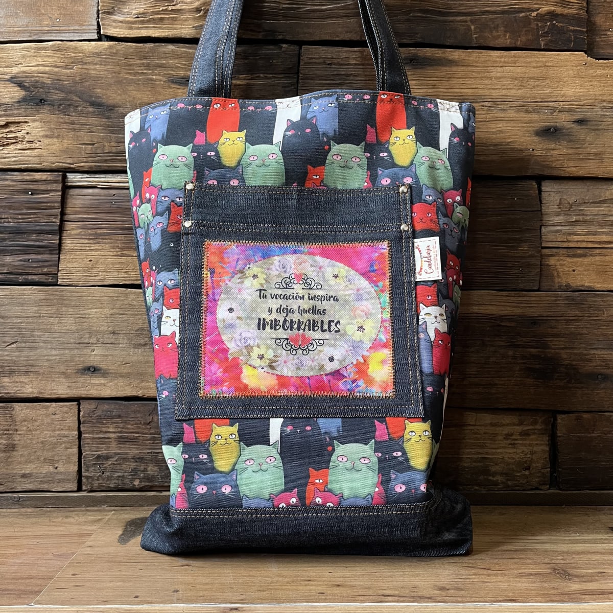 Tote Bag Tu vocacion inspira mundo gatitos negros1