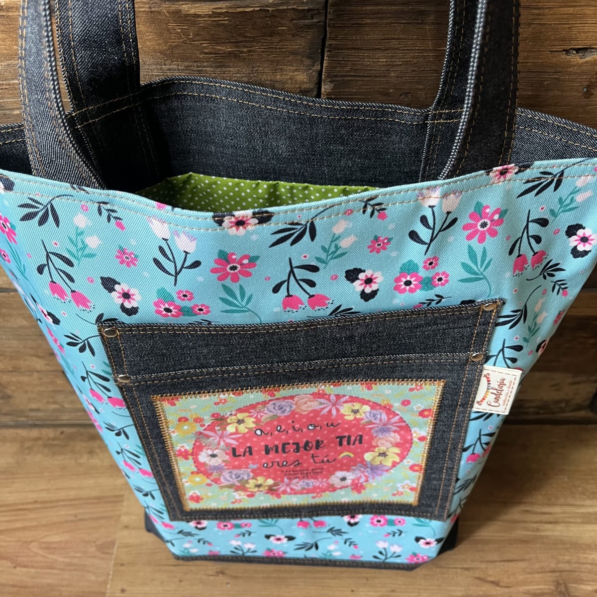 Tote Bag AEIOU la mejor tia eres tu celeste florecitas2