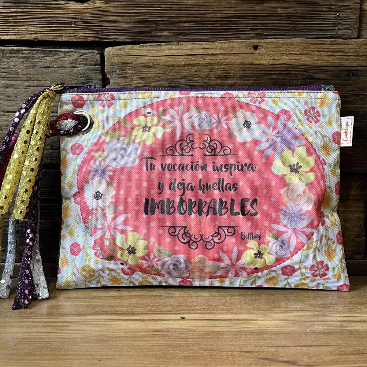 Estuche XL tu vocacion inspira y deja huellas imborrables morado2