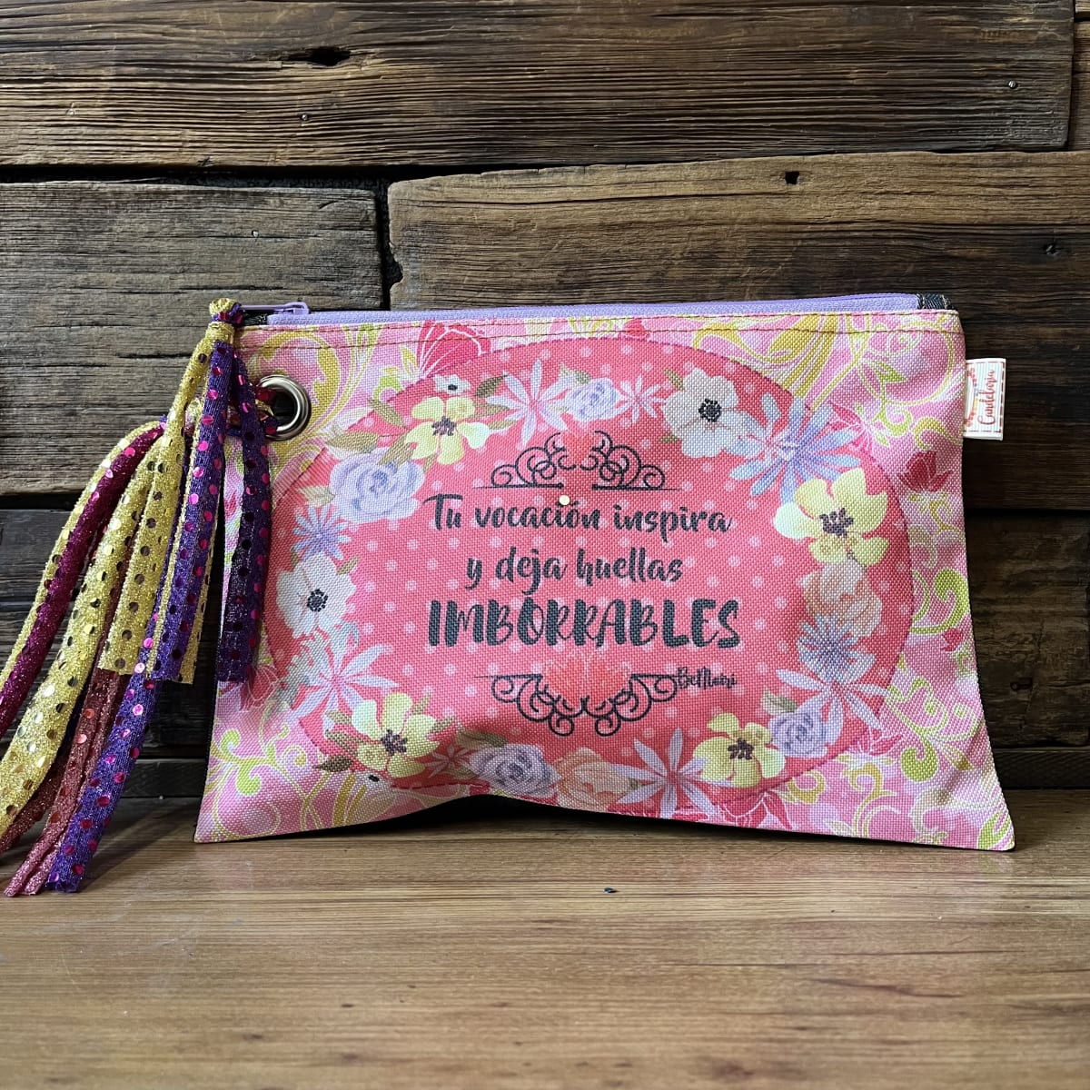 Estuche XL tu vocacion inspira y deja huellas imborrables lila1