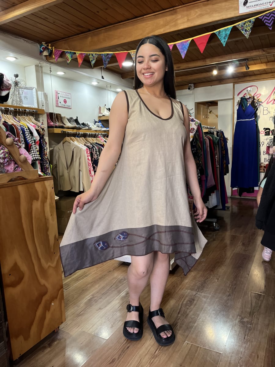 Vestido corto asimetrico lino crudo cafe1