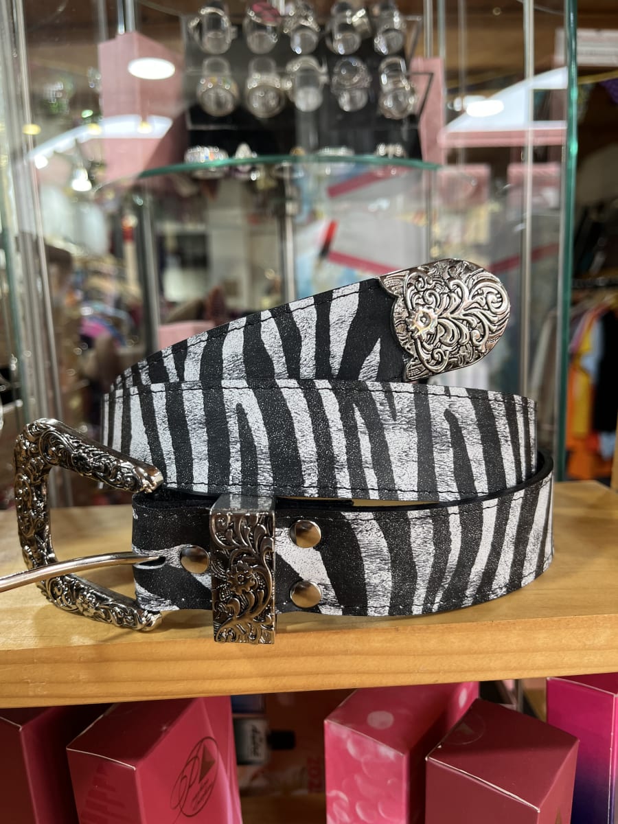 Cinturon cuero cebra 3,5 cms ancho con puntera2