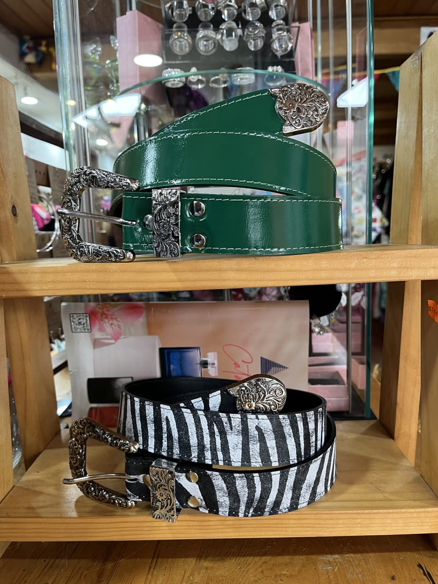 Cinturon cuero verde richatto 3,5 cms ancho con puntera2