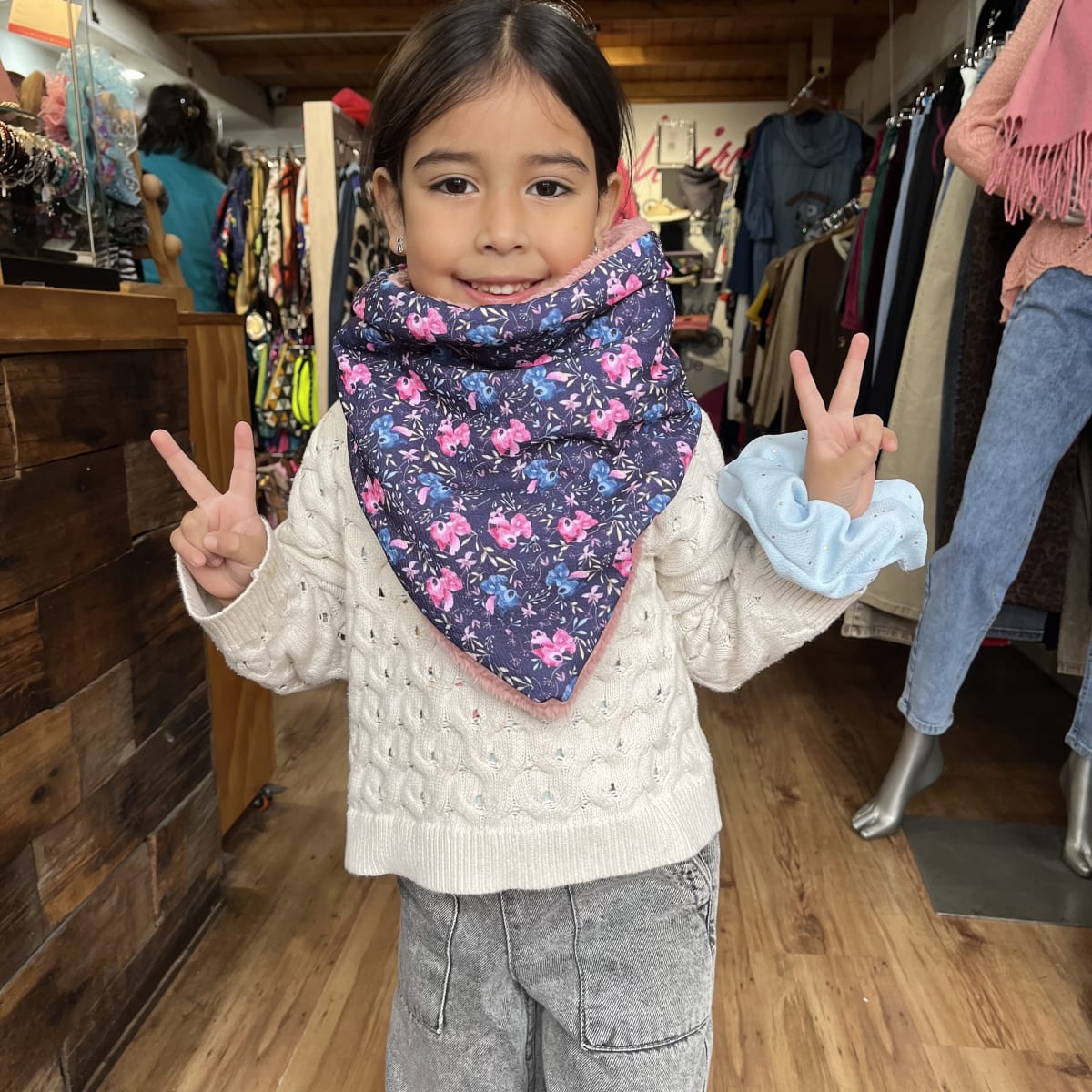 Bandana Isidora Angela y Stich palo rosa1