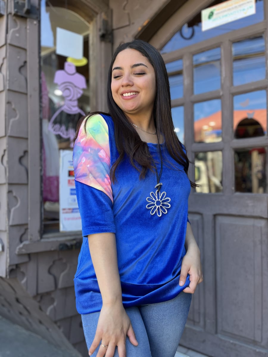 Polra Maria velvet azul rey tie dye fluor con pretina y mangas 3/42