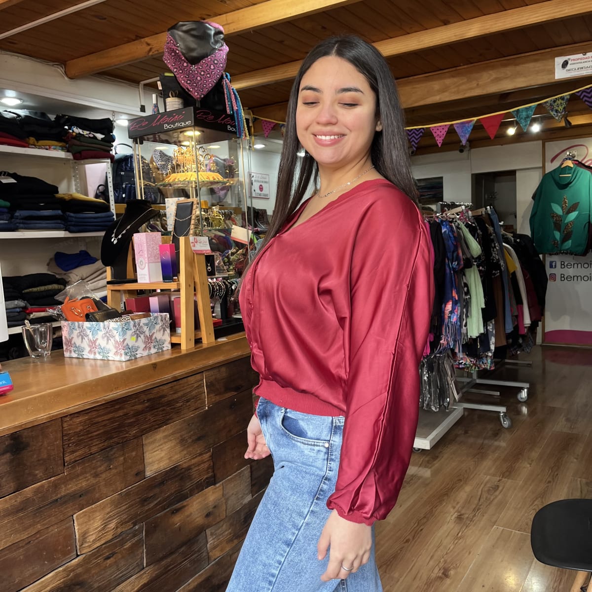 Bomber satinado rojo italiano con botones4