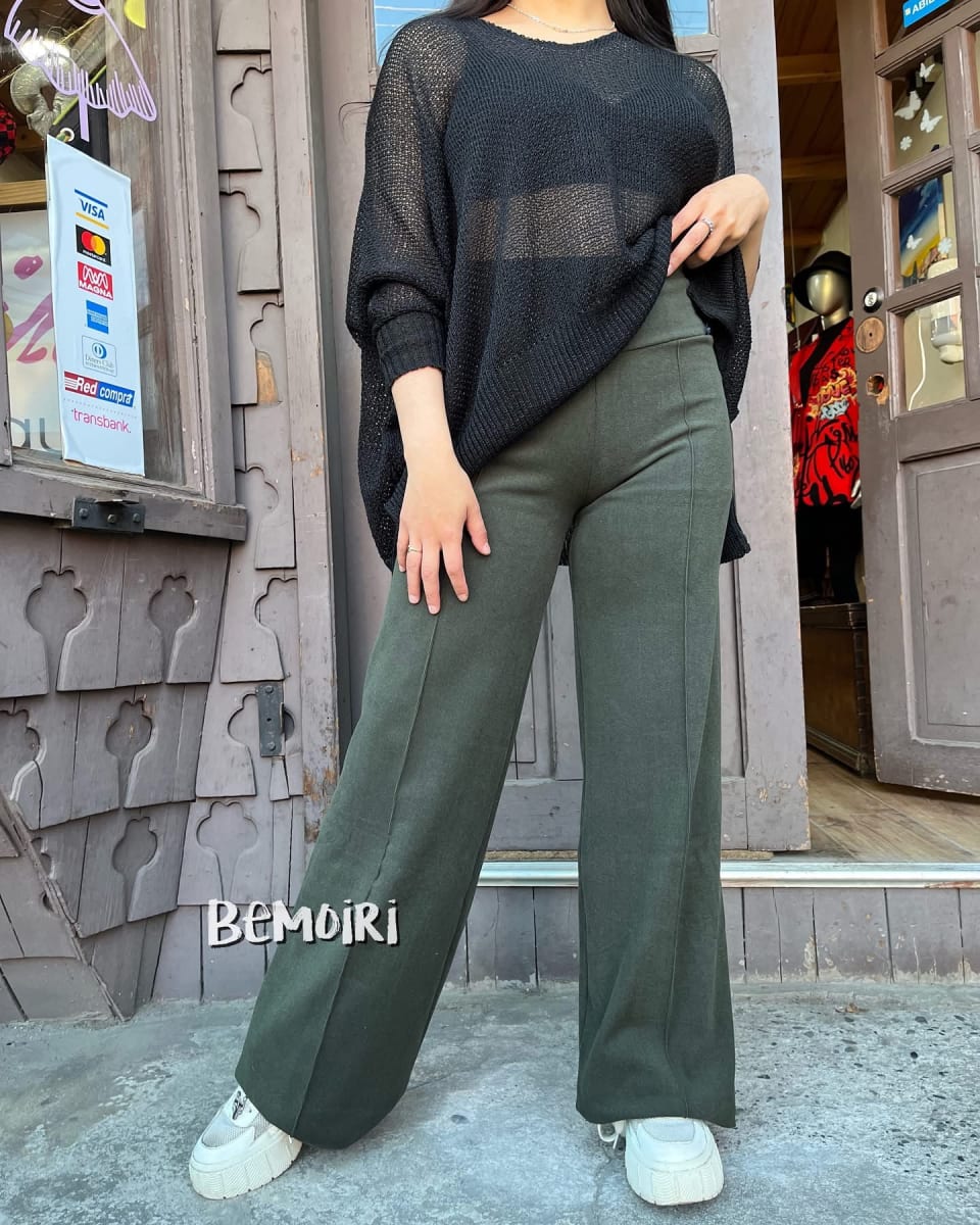 Palazzo lanillla extra gruesa verde militar linea vertical3