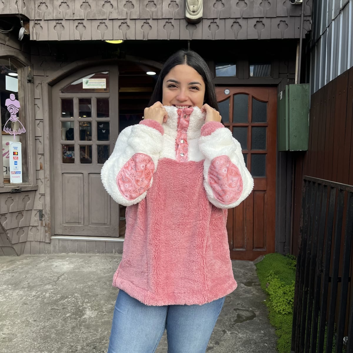 Poleron Astrea Hippie chiporro rosado blanco1