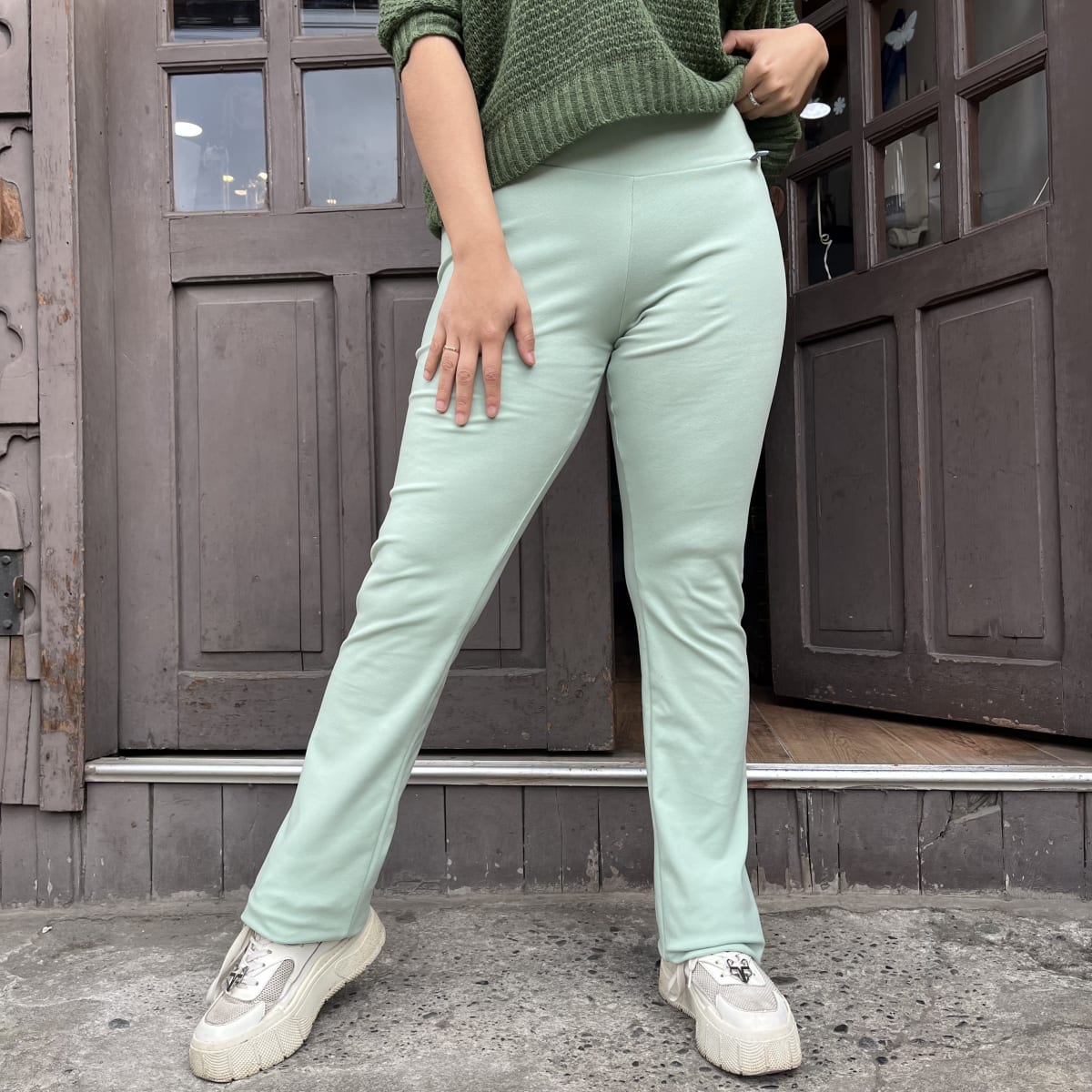Calza lanilla recta pretina alta verde menta2