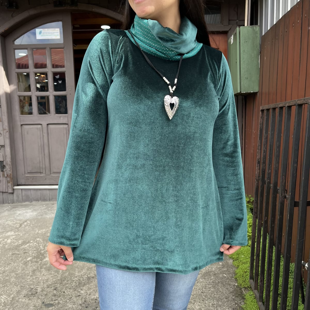 Poleron Paola velvet verde botella y brillo3