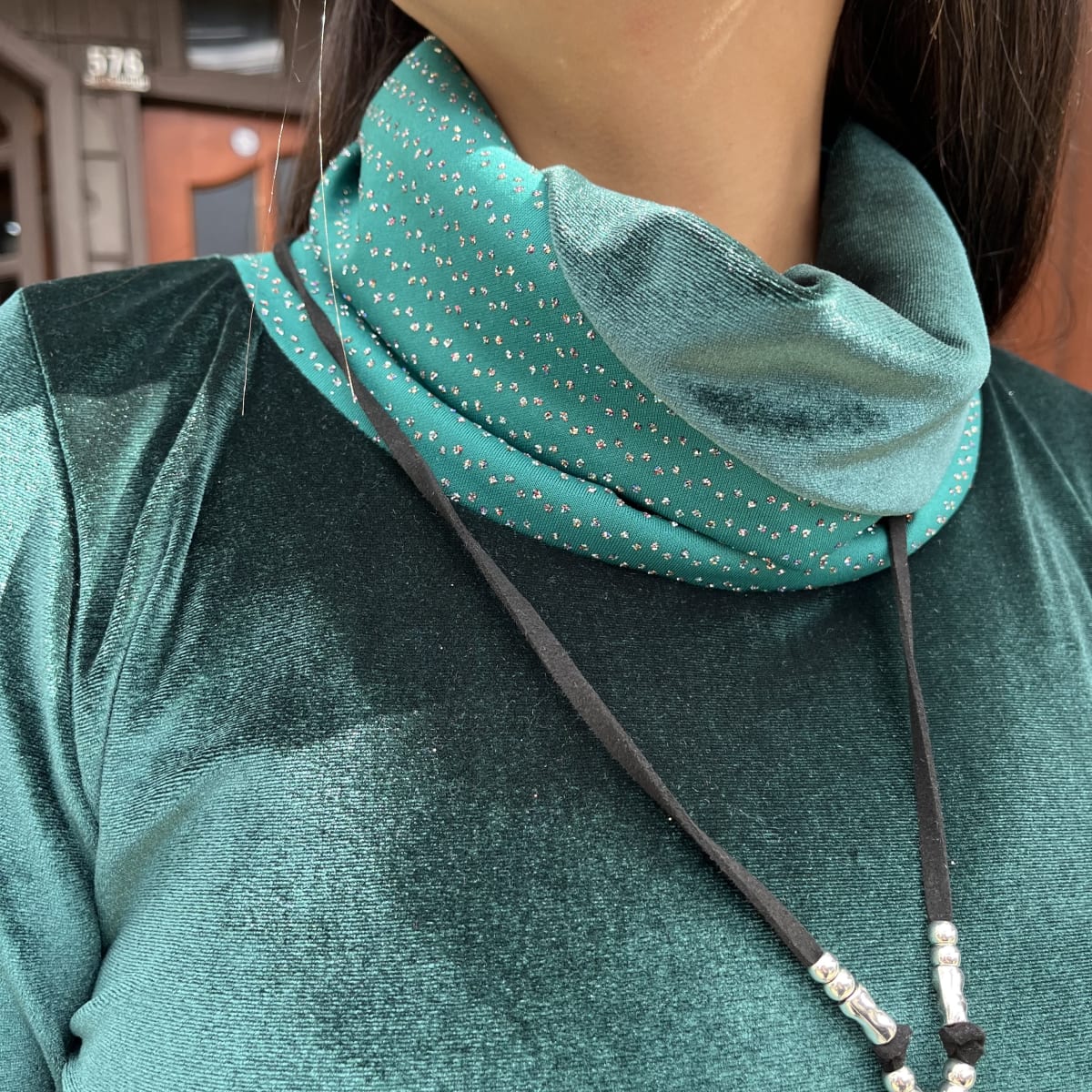 Poleron Paola velvet verde botella y brillo2