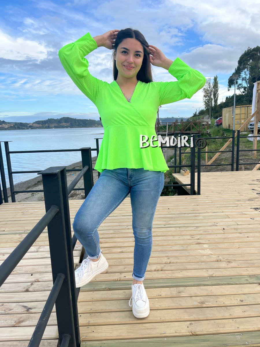 Blusa Tamara peplum verde flúor2