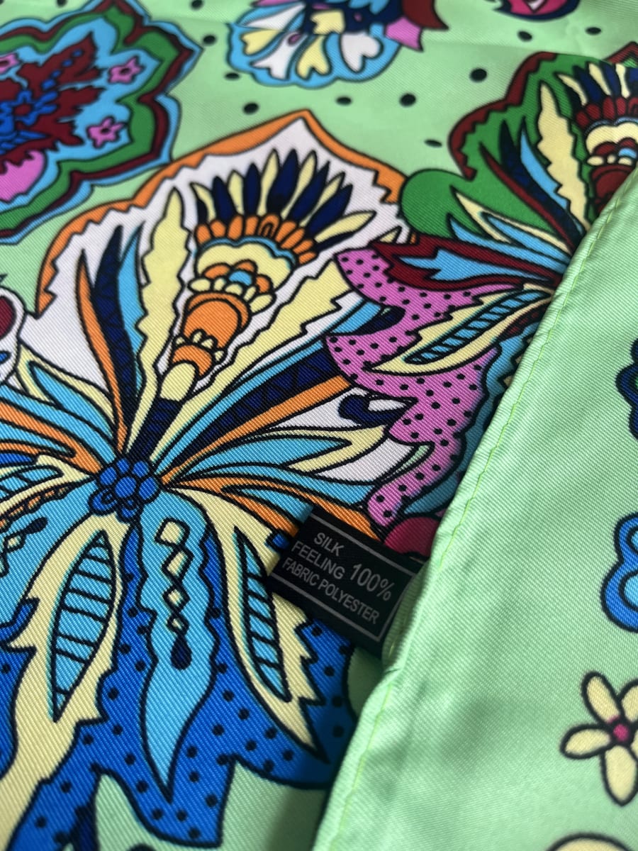 Pañuelo seda 130*130 cms verde diseño multicolor4