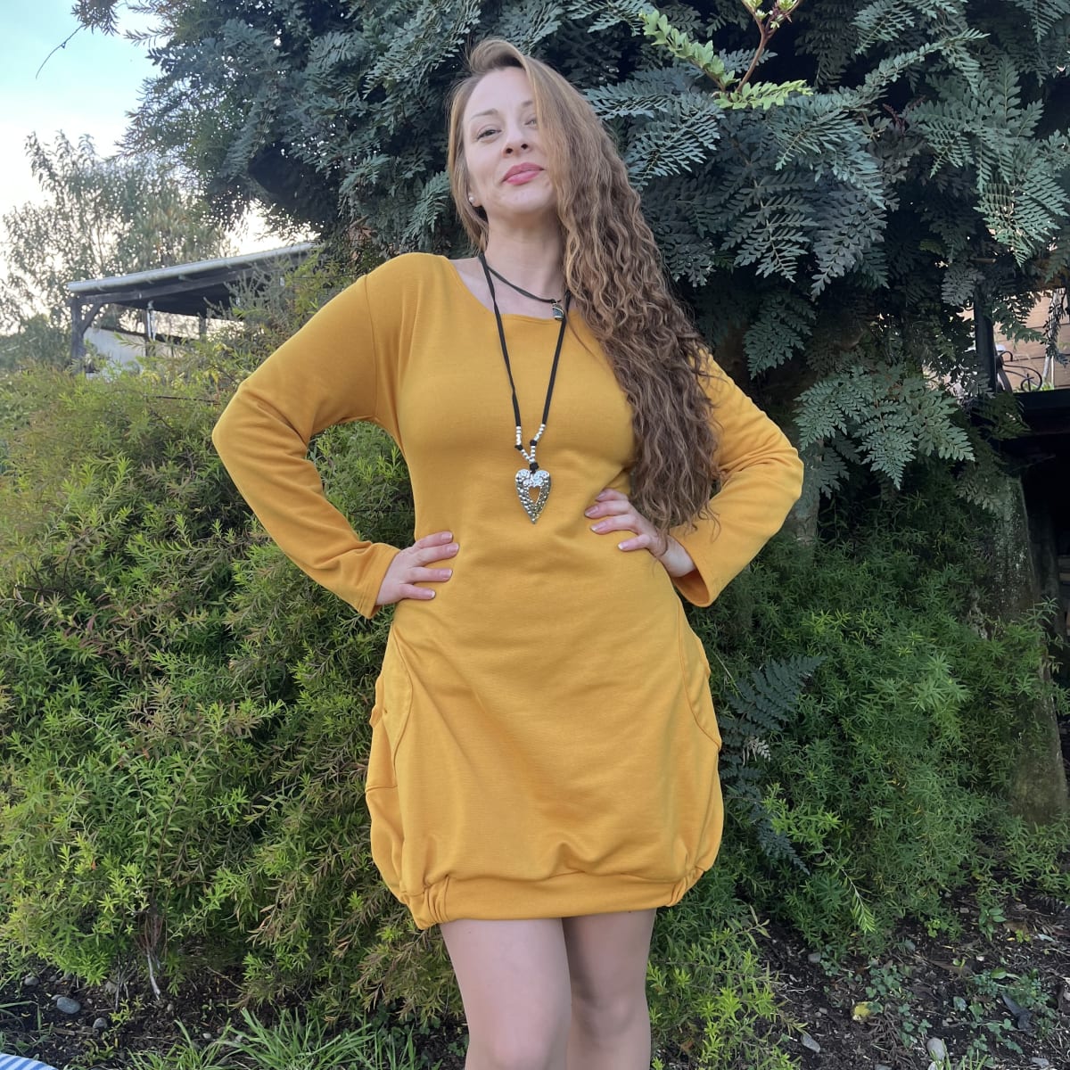 Vestido globo amarillo mostaza suave lanilla3