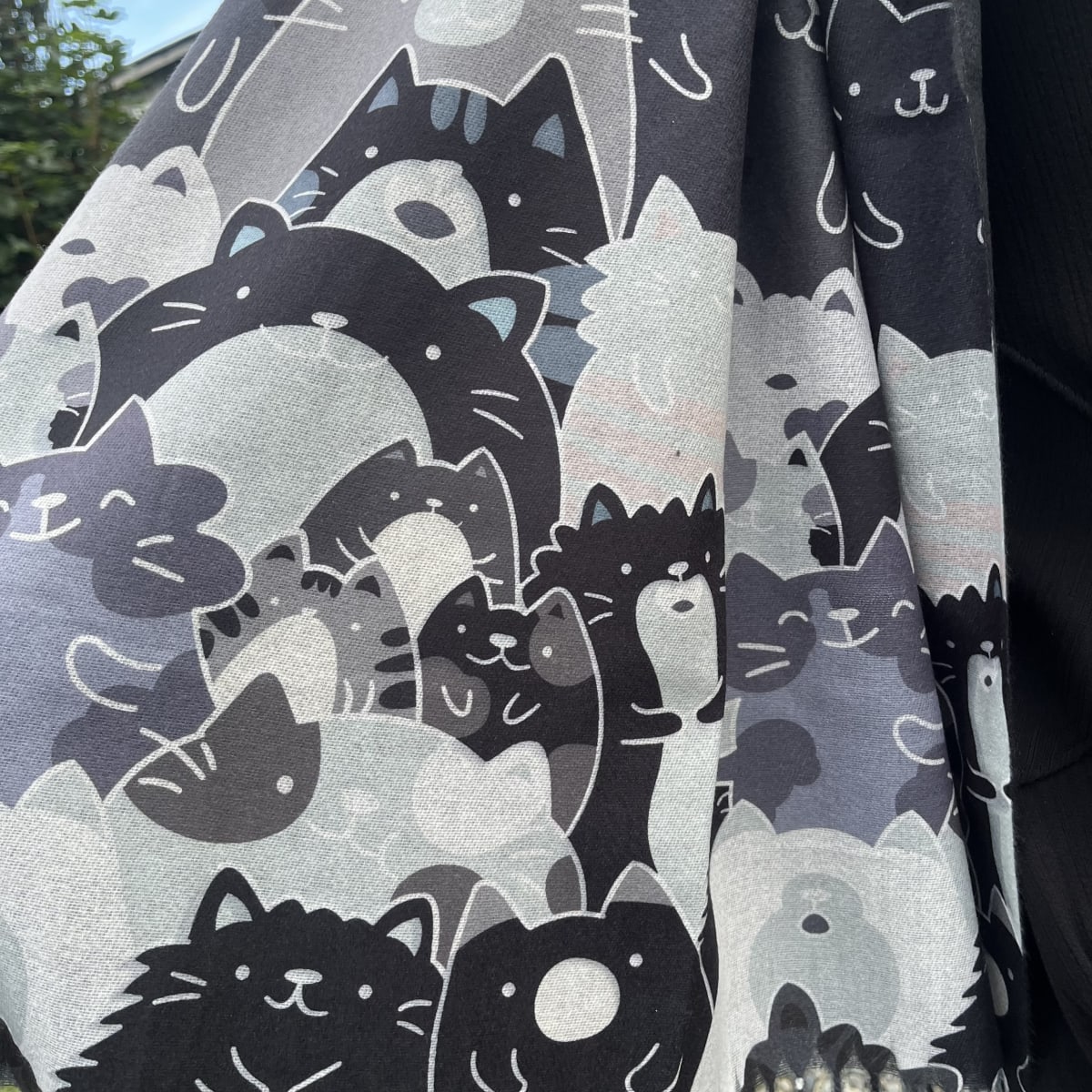 Bufanda cashmere gatitos negro2