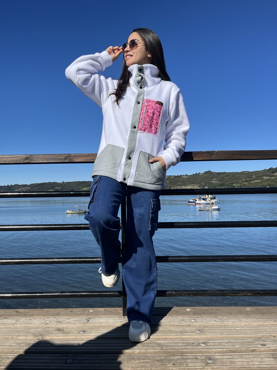 Chaqueton Astrea Artico blanco polar aplicacion estampada5