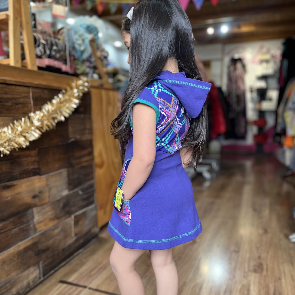 Vestido kisu niña cierre capucha morado verde estampado turquesa roma1