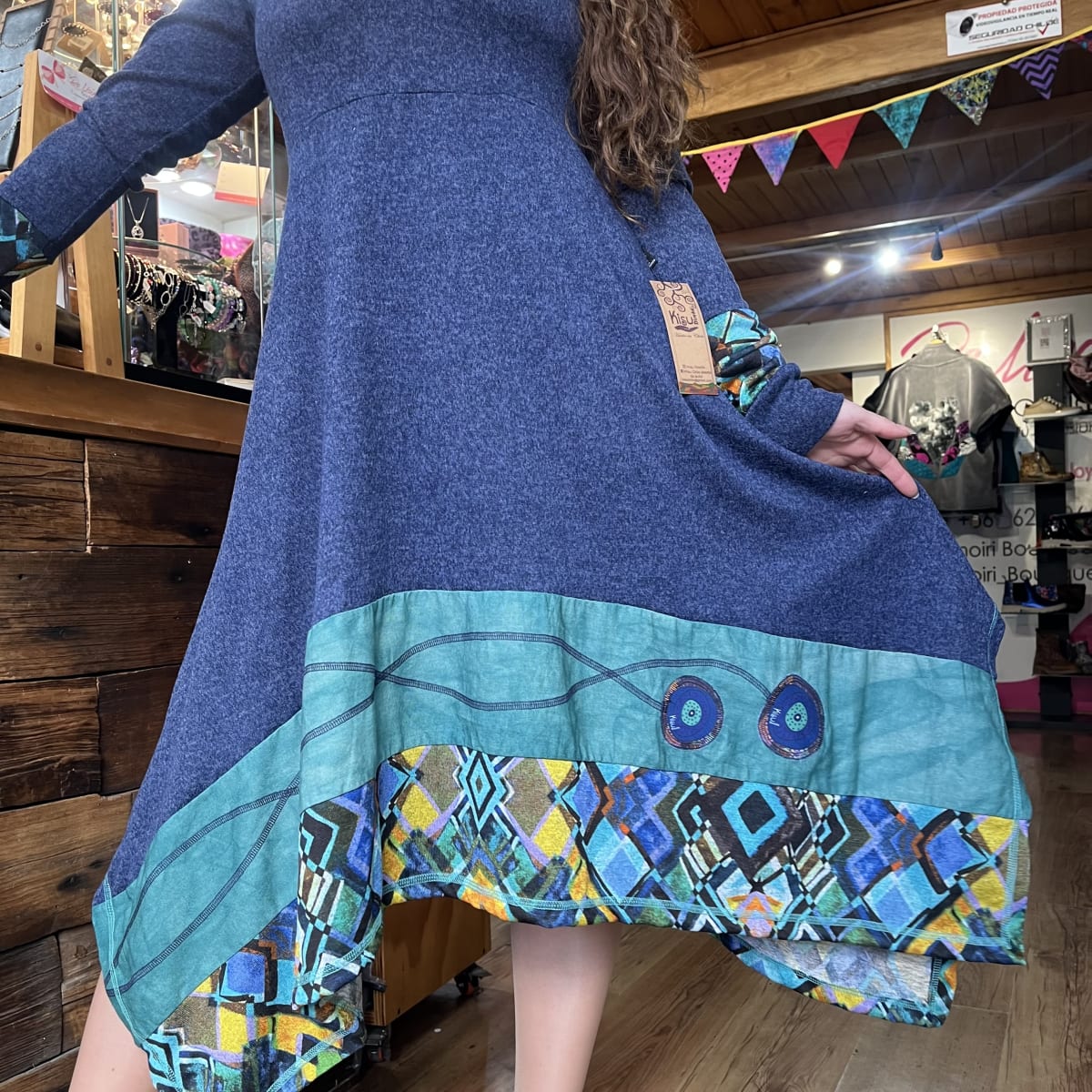 Vestido Kisu Nalca azul asimetrico2