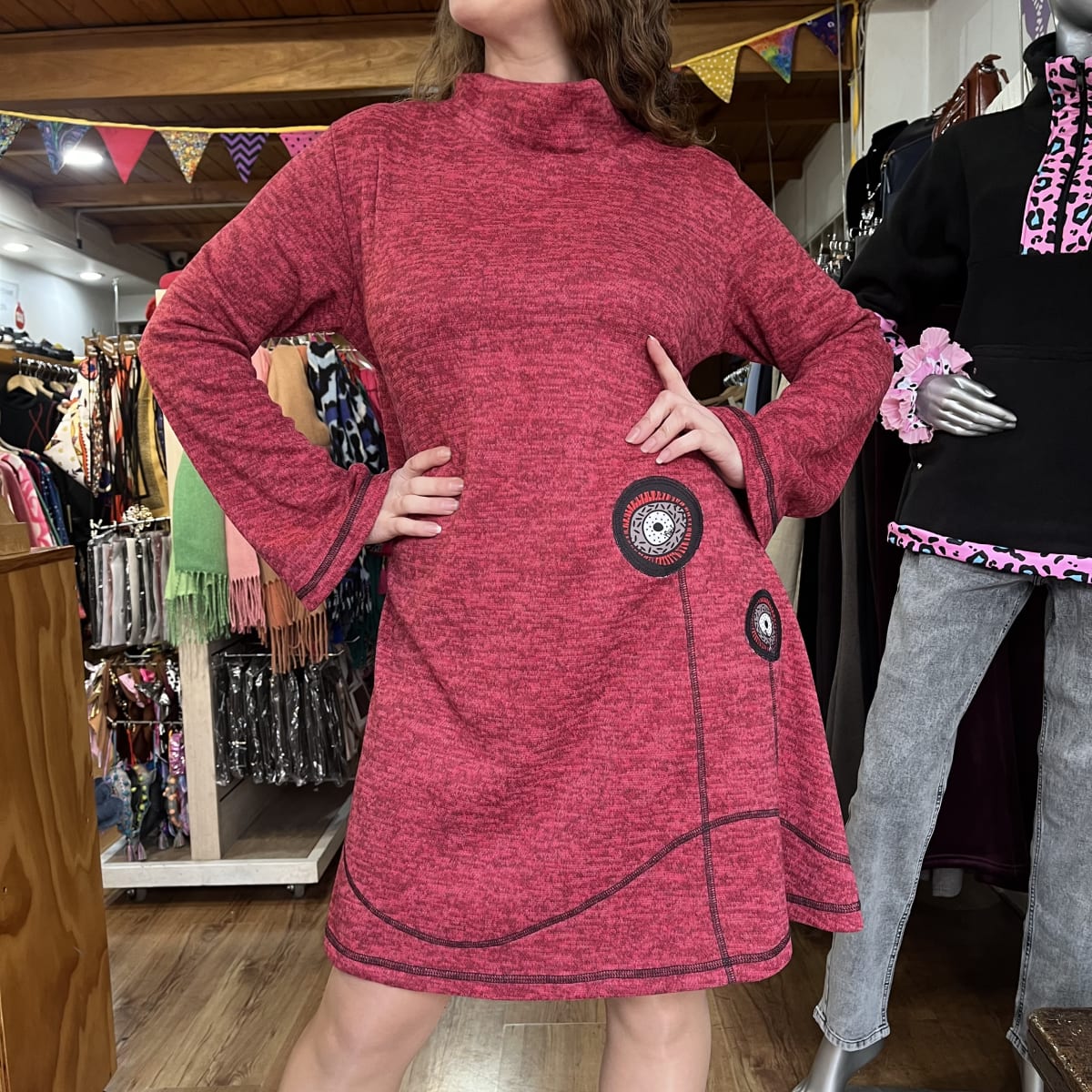 Vestido Kisu Queule rojo con cuello2