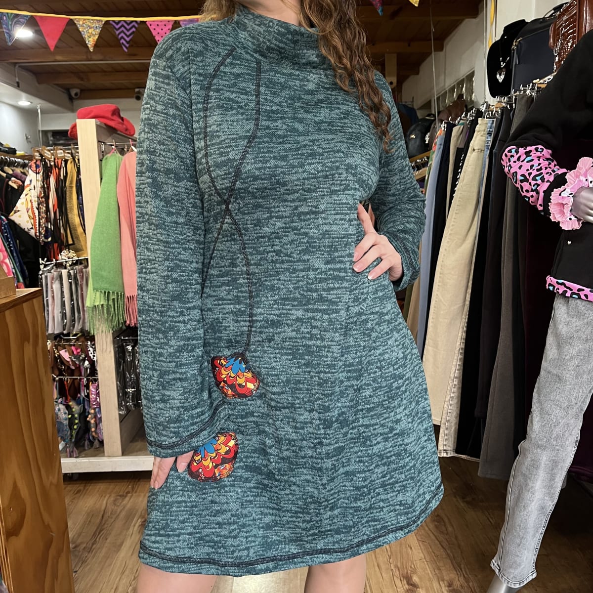 Vestido Kisu Queule verde petroleo con cuello2