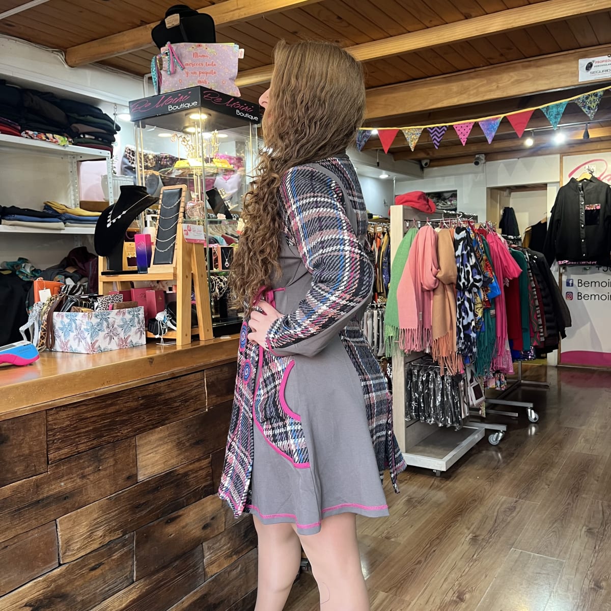 Abrigo Kisu doble cruce escoces magenta3