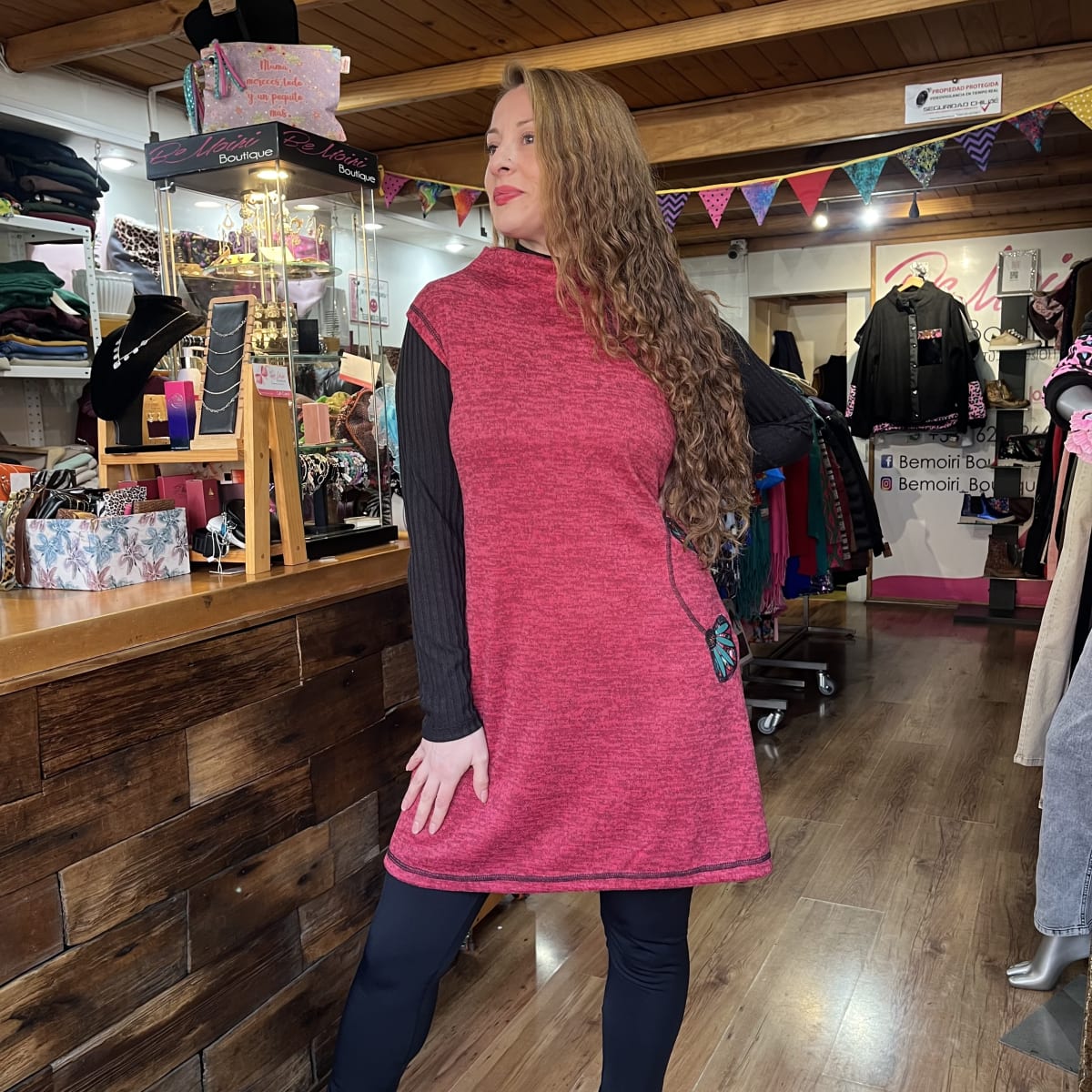 Vestido Kisu Pichoy rojo sin mangas1