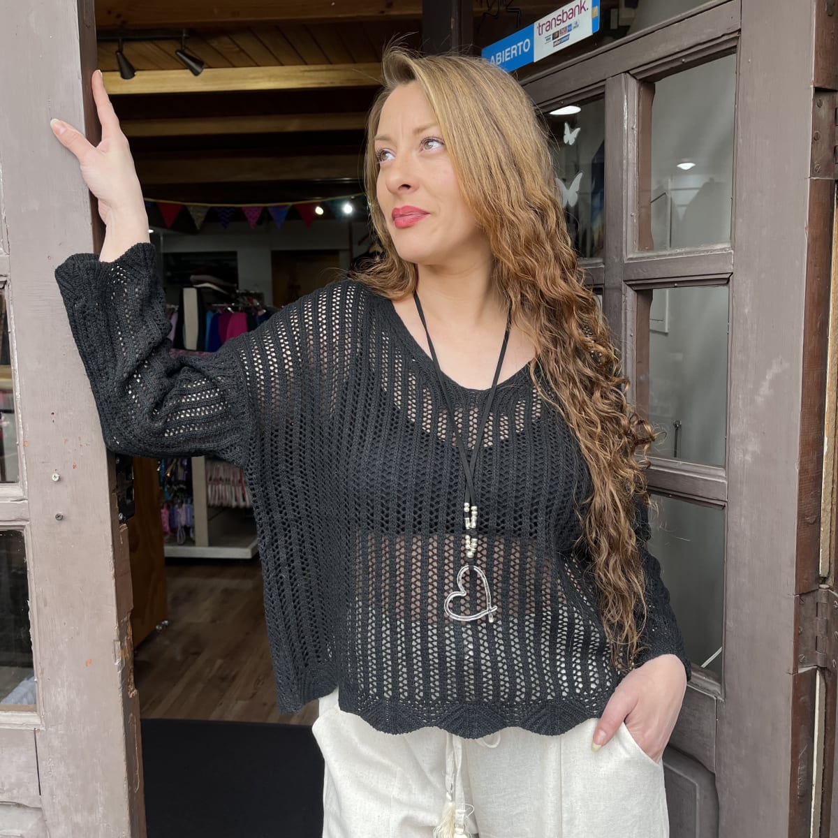 Tejido crop hilo negro1