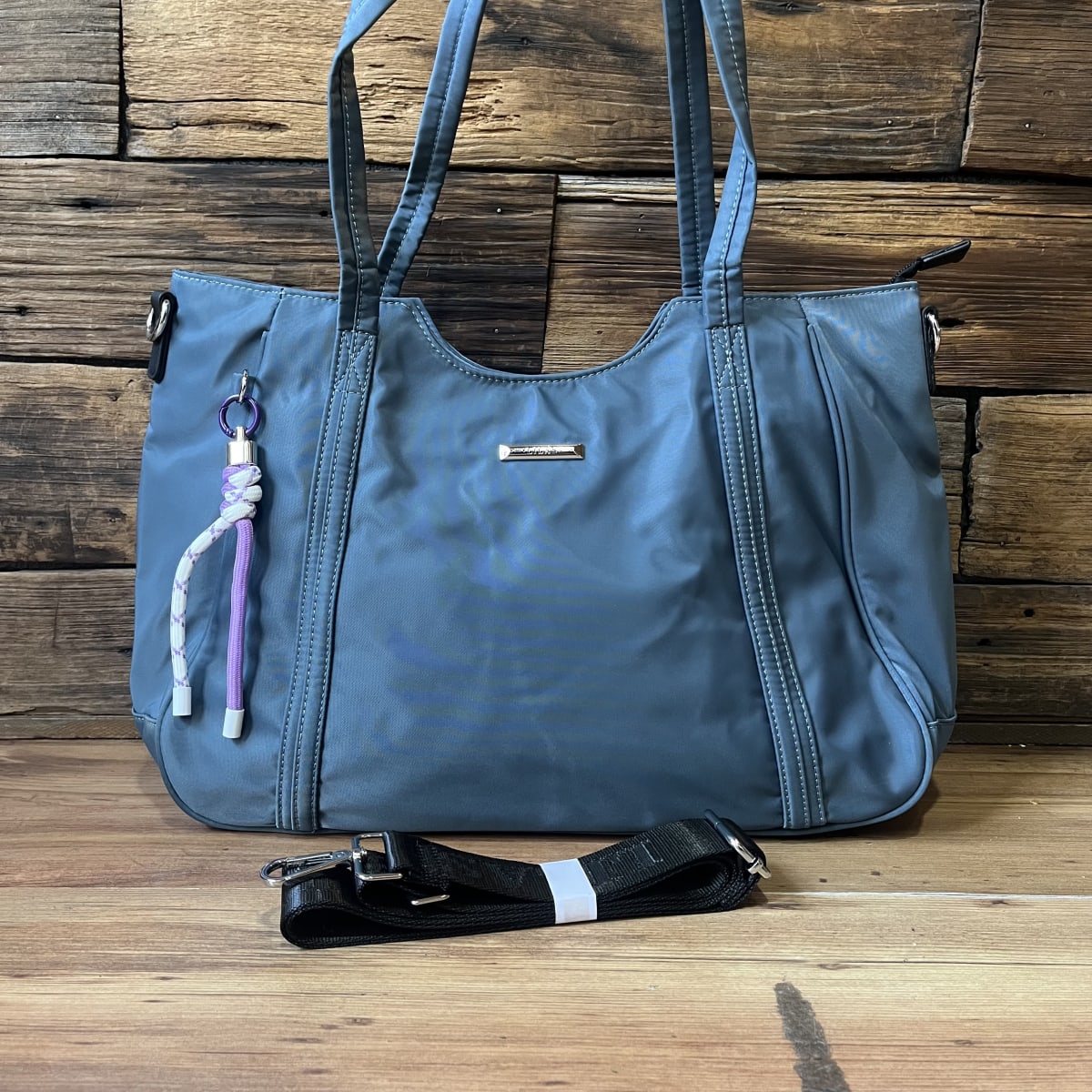 Cartera Lilás hombro celeste cielo impermeable con asa desmontable1