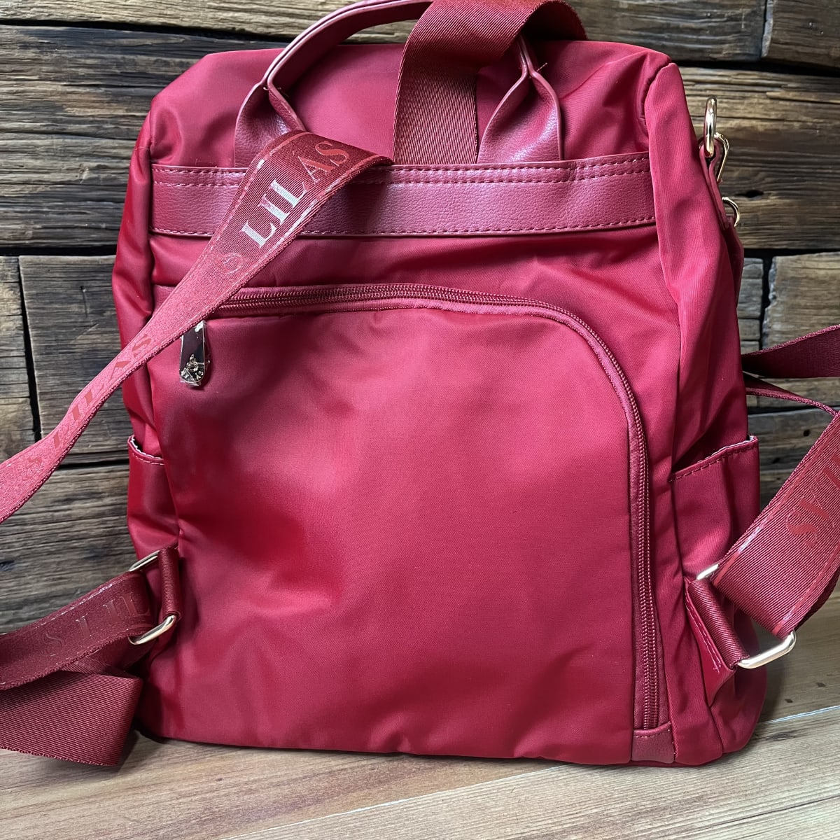 Mochila Lilás antirrobo rojo llavero5