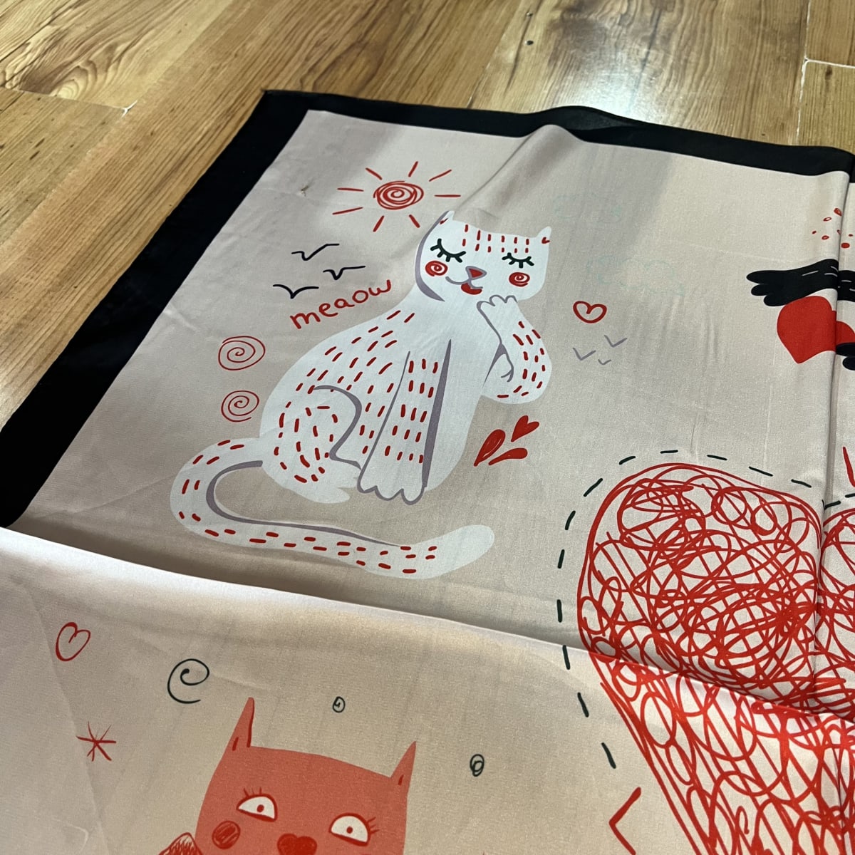 Pañuelo seda 70*70 cms gatitos love miau6