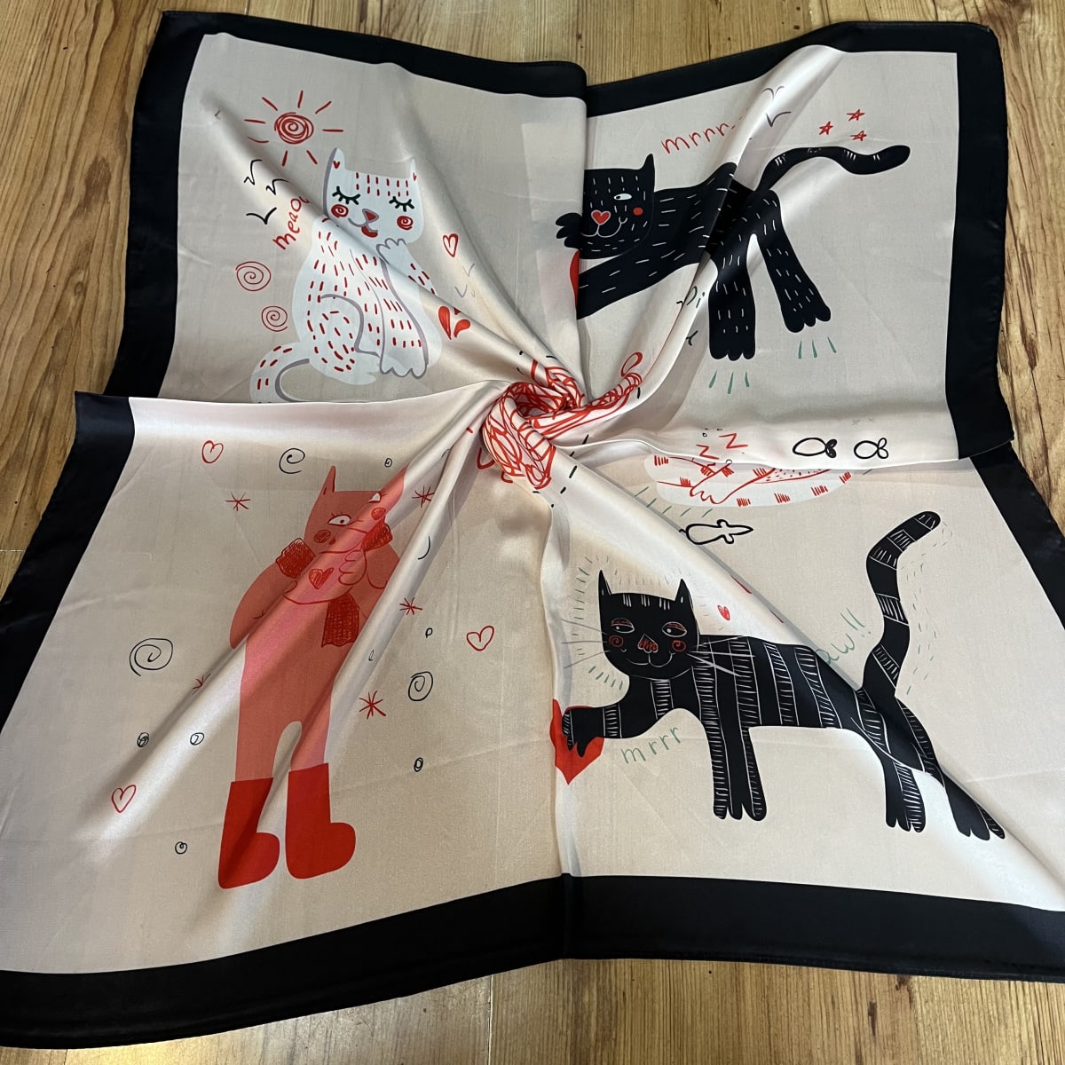 Pañuelo seda 70*70 cms gatitos love miau7
