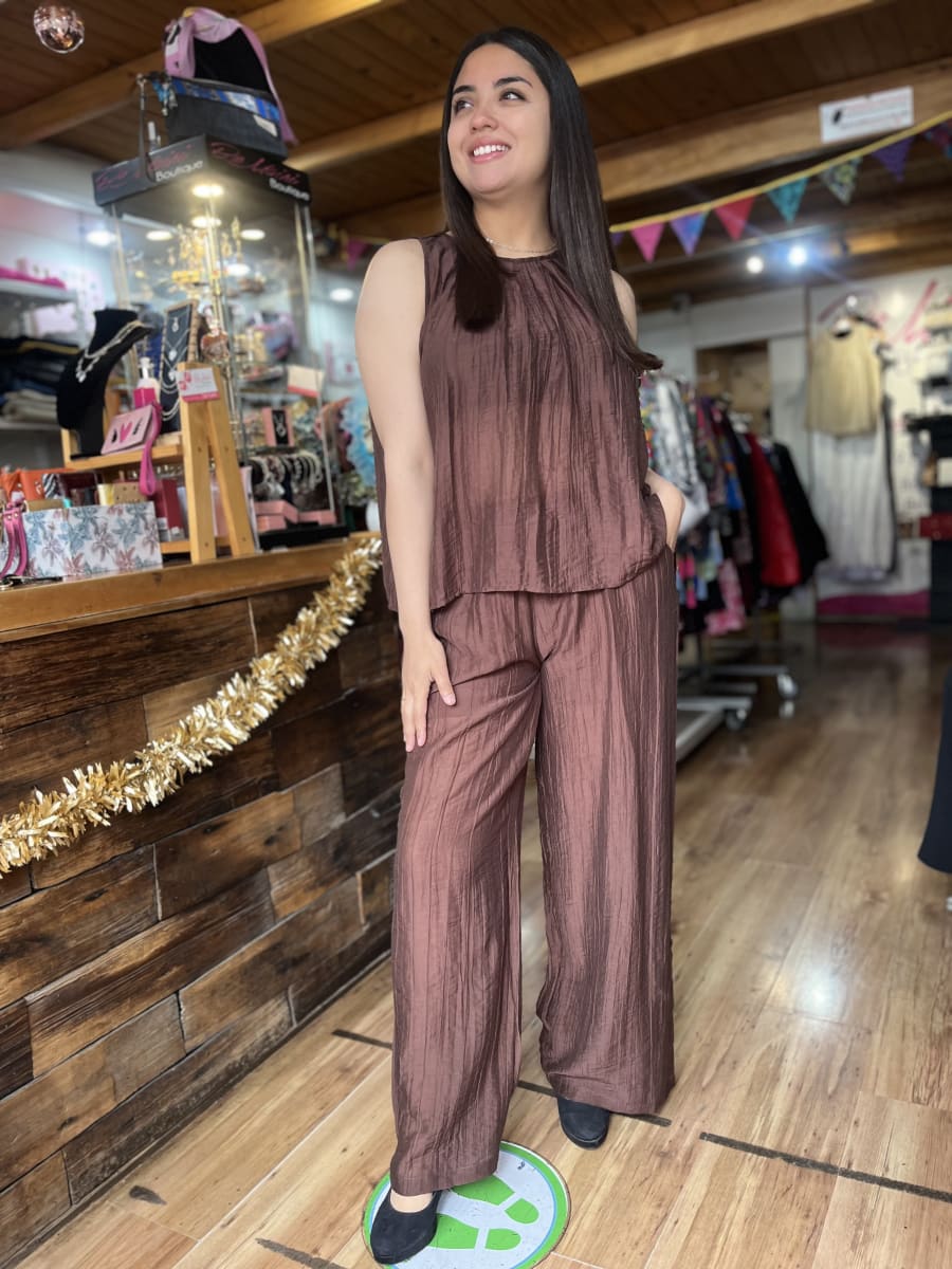 Conjunto pantalon + blusa chocolate1