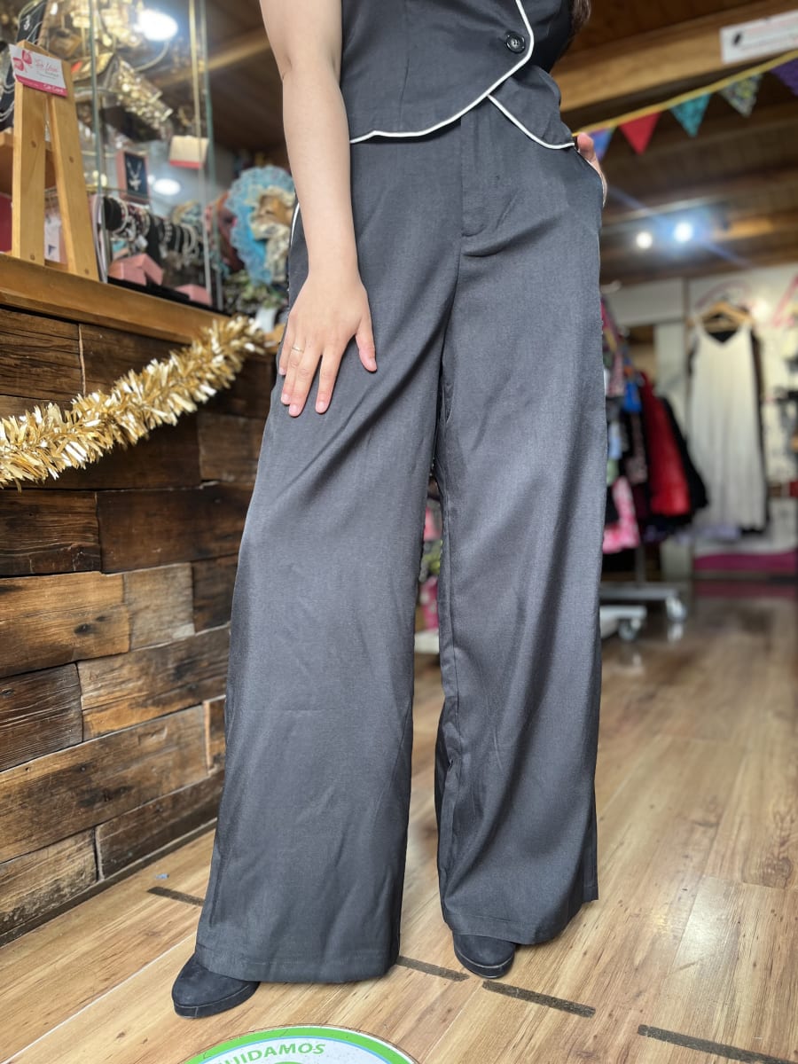 Conjunto pantalon + gillet negro4
