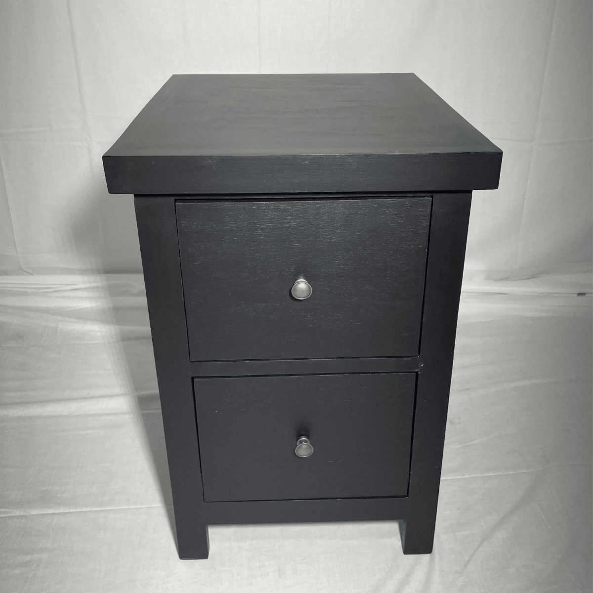 VELADOR DORMITORIO BARI 2 CAJONES NEGRO RUSTICO5