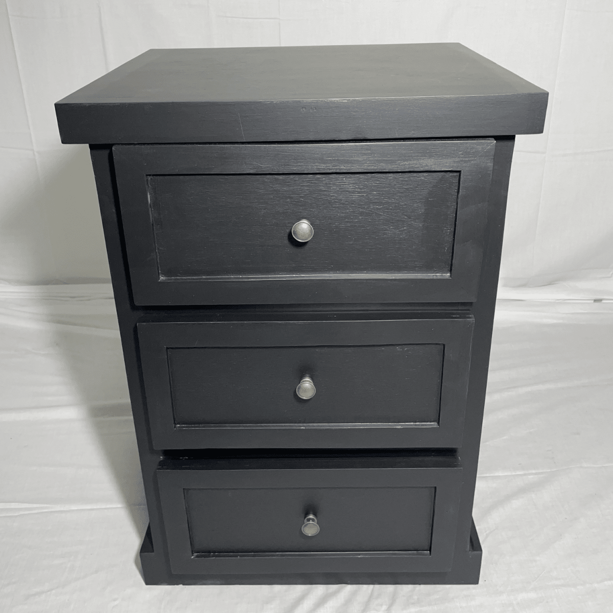 VELADOR DORMITORIO CATANIA 3 CAJONES NEGRO RUSTICO6