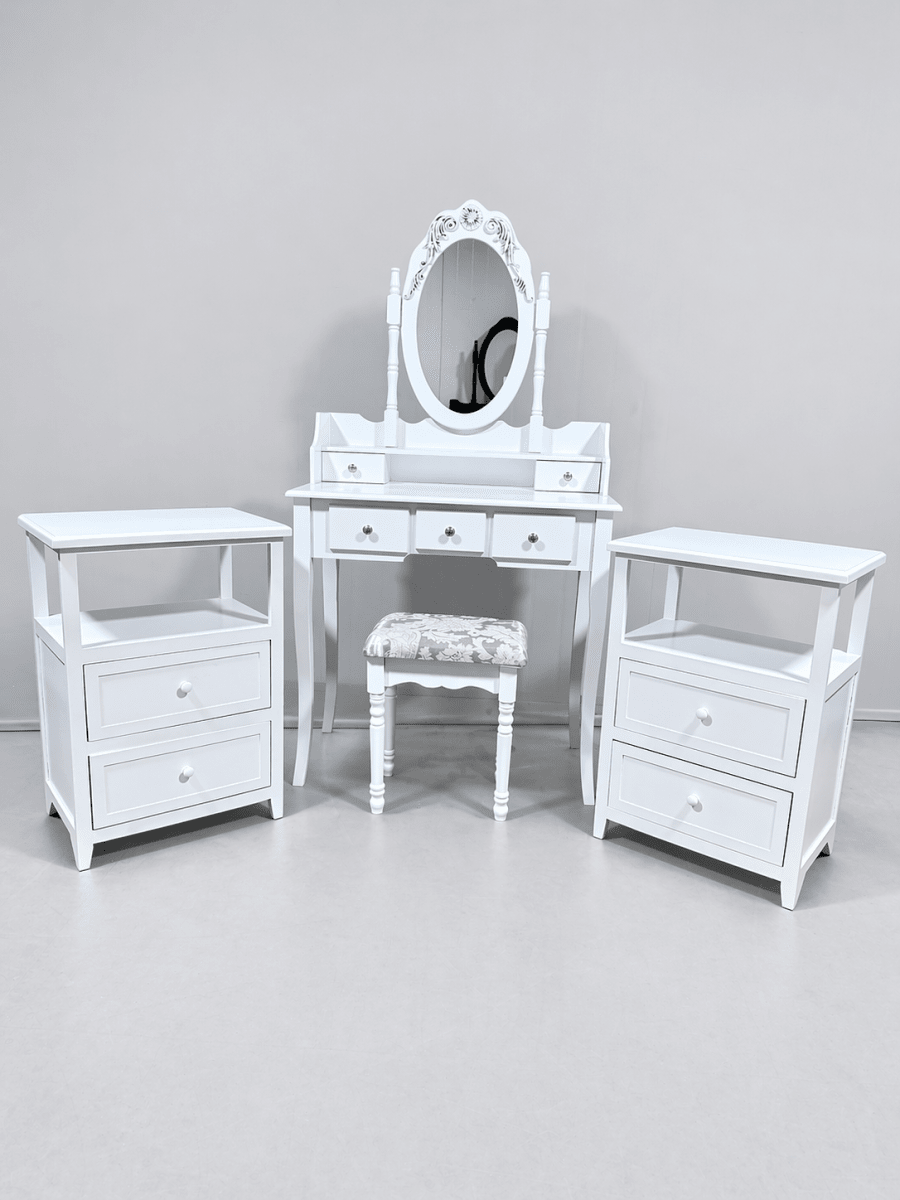 KIT DORMITORIO TOCADOR VICTORIA +  VELADORES PALLAVACINI 2C1
