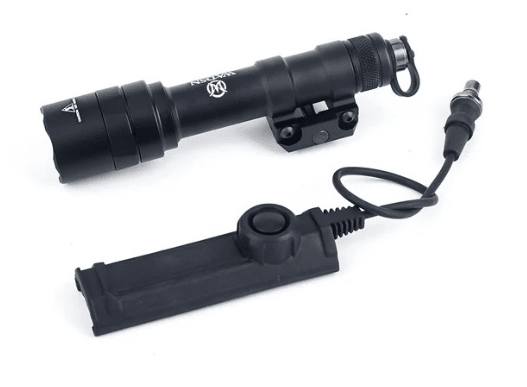LINTERNA M600U BK1