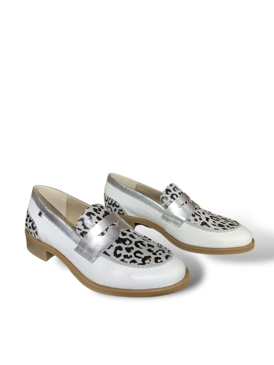 MOCASIN JAGUAR BLANCO PLATA1