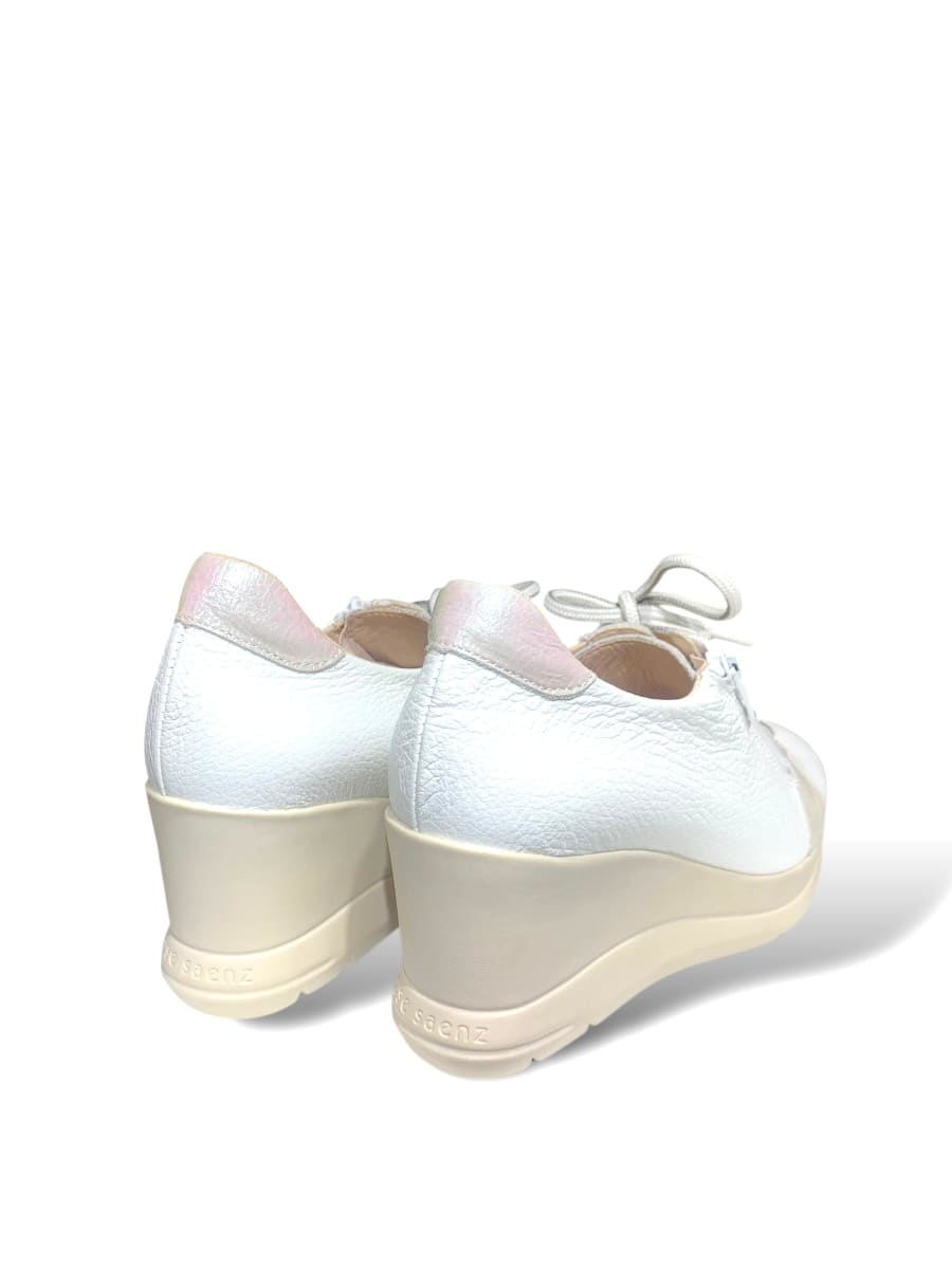 ZAPATO ANDREA BLANCO CORDONES NRO 405