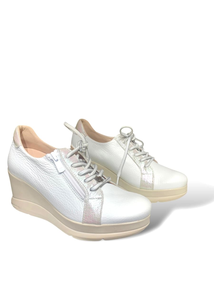 ZAPATO ANDREA BLANCO CORDONES NRO 404