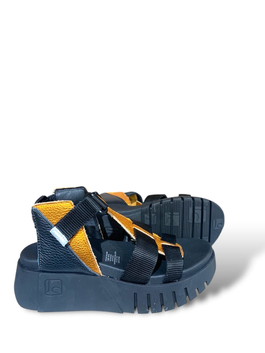 SANDALIA MANUELA NARANJA NEGRO5