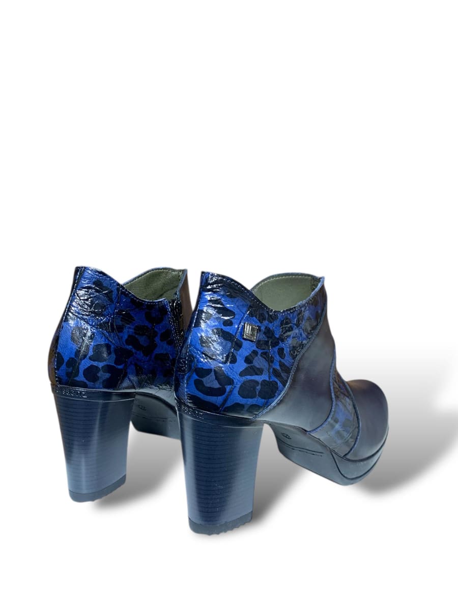 ZAPATO CLAUDIA NAVY KOPARDO NRO 394