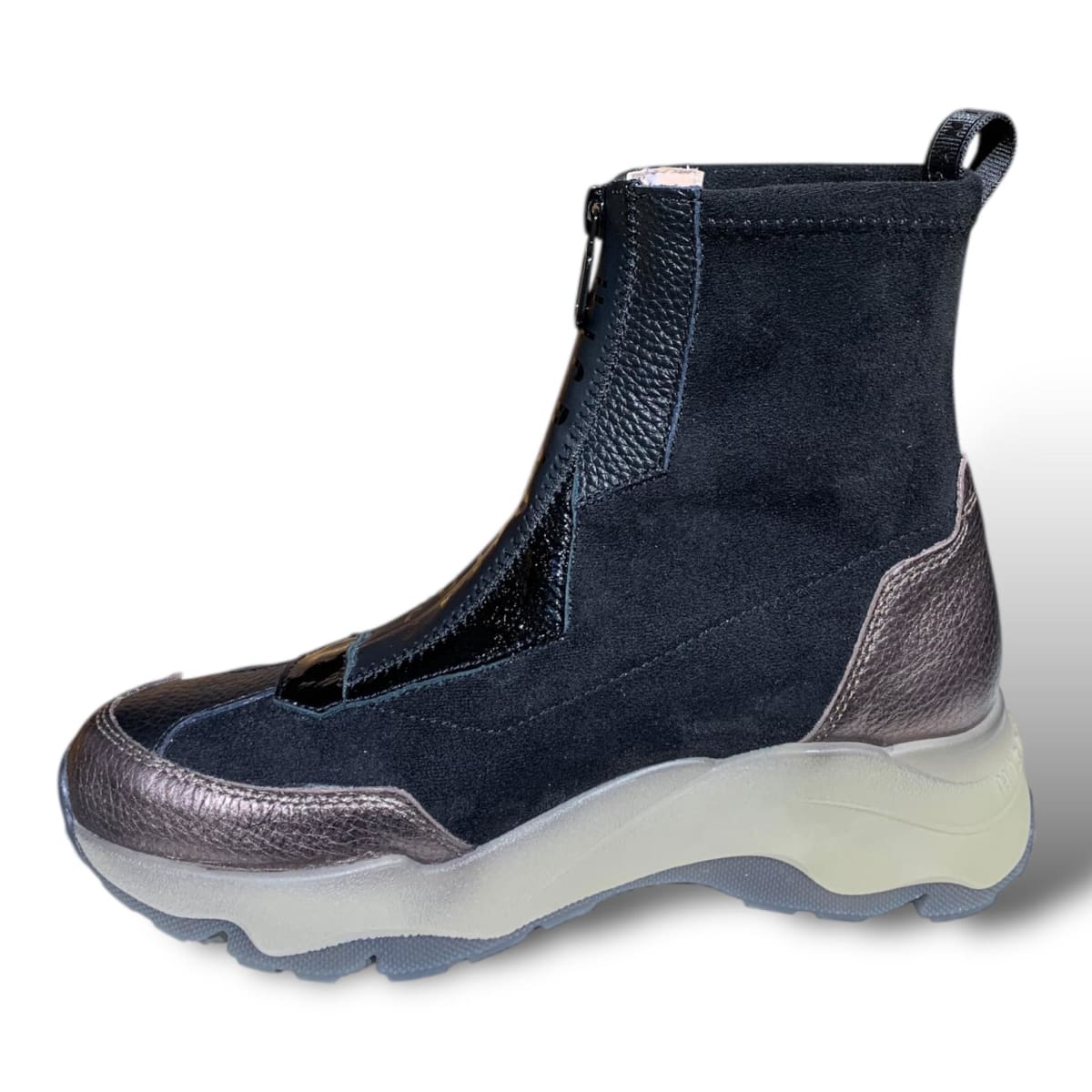 BOTIN HISPANITAS NEPAL BOLMET8