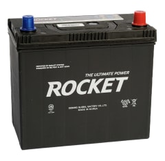 BATERIA ROCKET SMF 55B24L 45 AH 430 CCA POSITIVO DERECHO TERMINAL DELGADO