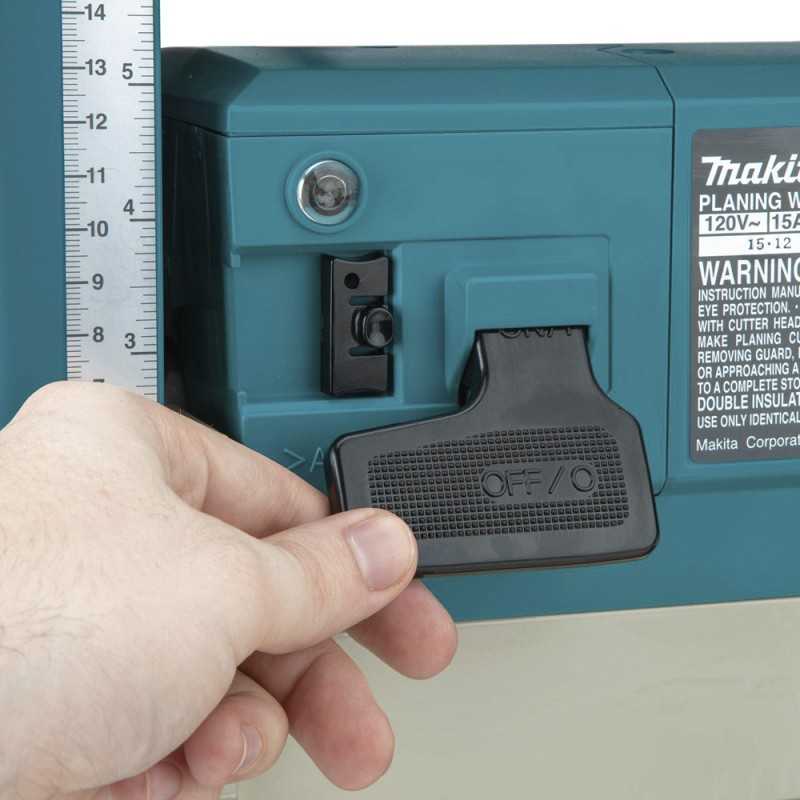 CEPILLO DE BANCO MAKITA 12'' 1650W 2012NB3