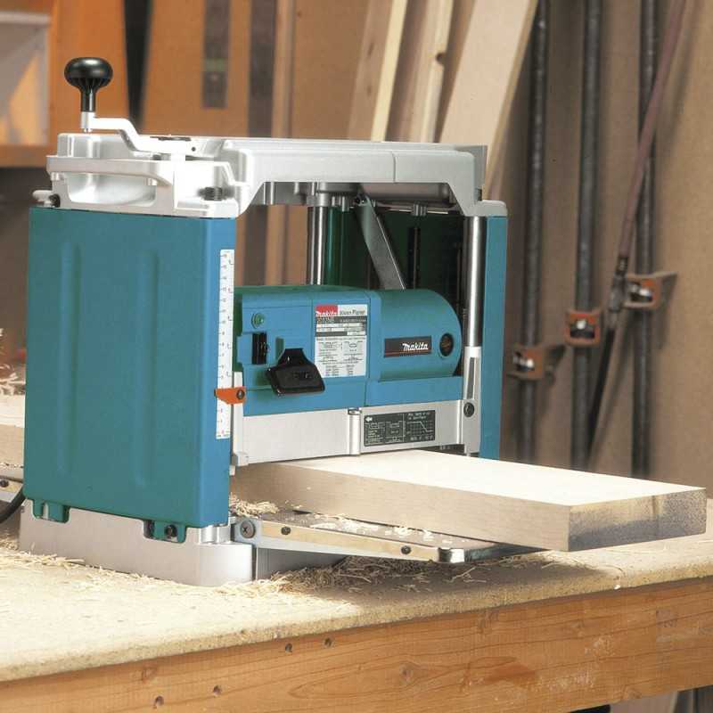 CEPILLO DE BANCO MAKITA 12'' 1650W 2012NB6