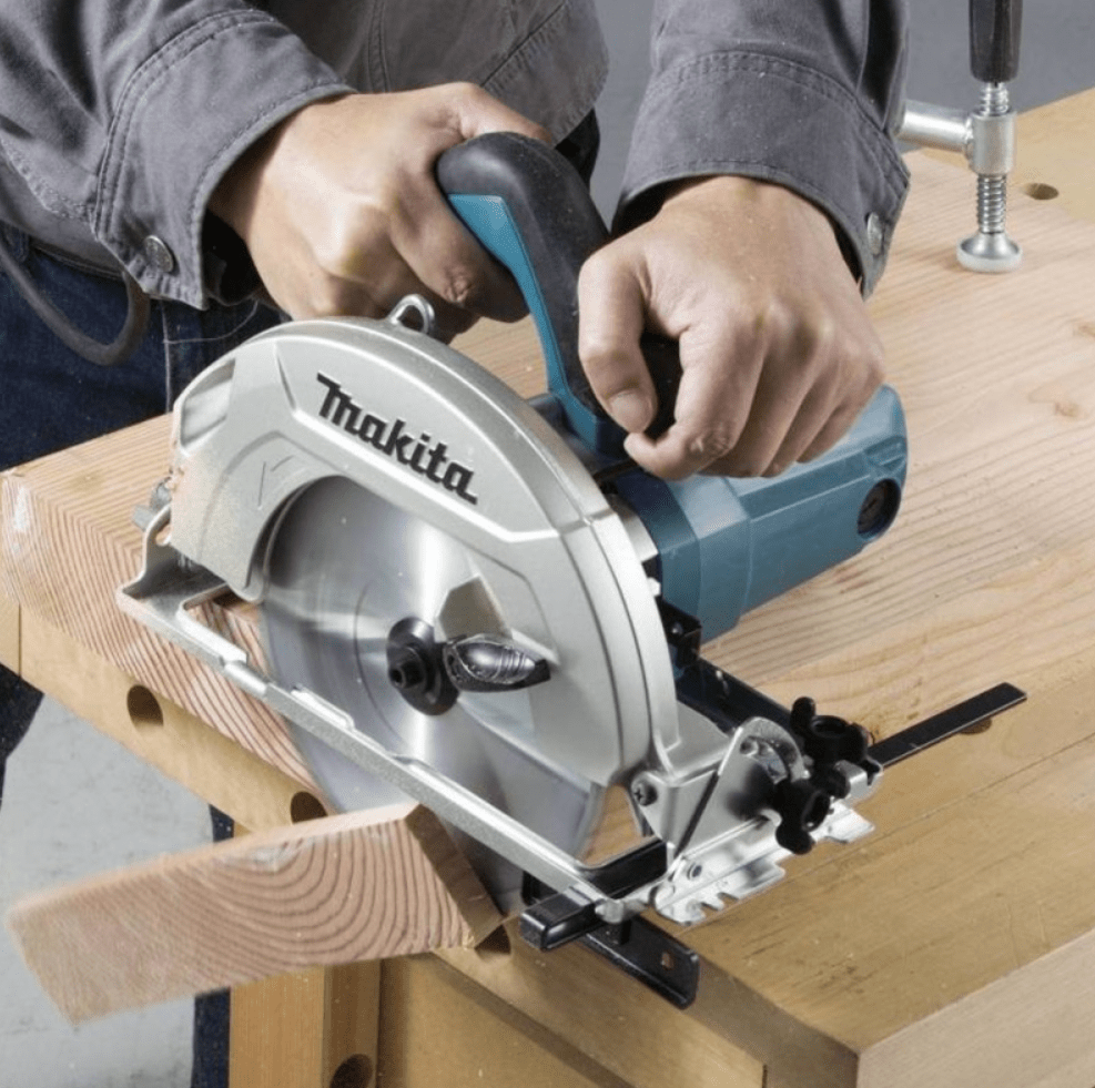 SIERRA CIRCULAR 7 1/4'' (184MM) 1600W CORTE EN 90° 65MM MAKITA HS7010K3