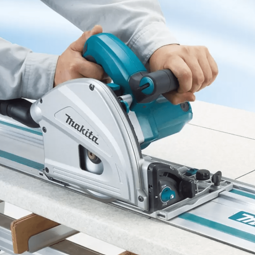 SIERRA CIRCULAR DE INCISIÓN MAKITA ELECTRICA 1300W SP60004